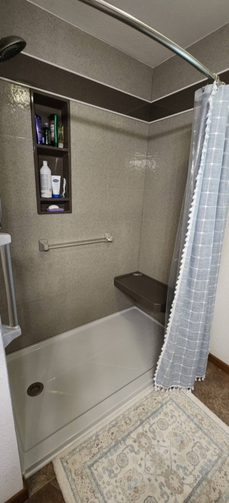 Onyx Shower